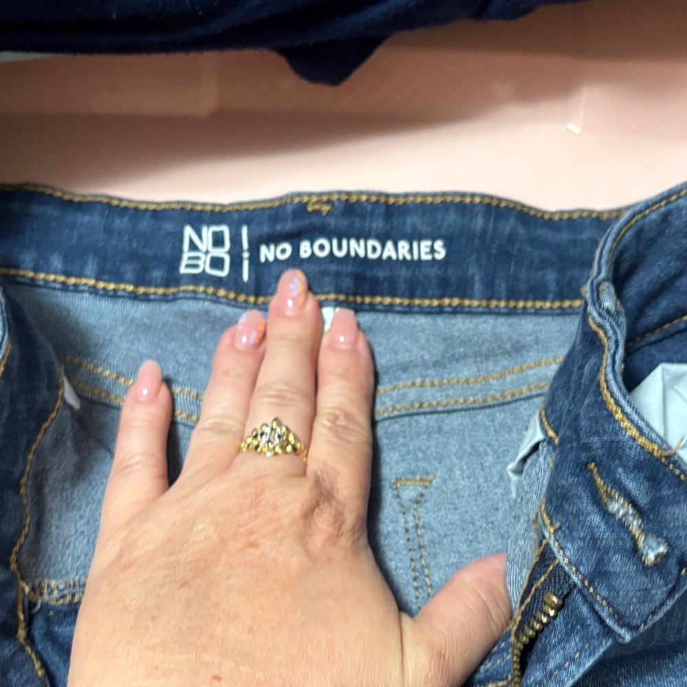 No Boundaries Women's Dark Blue Denim Jeans